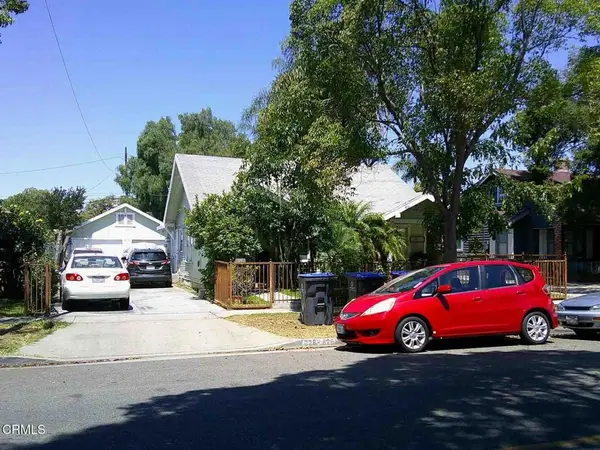 826 S Orange Avenue, Santa Ana, CA 92701