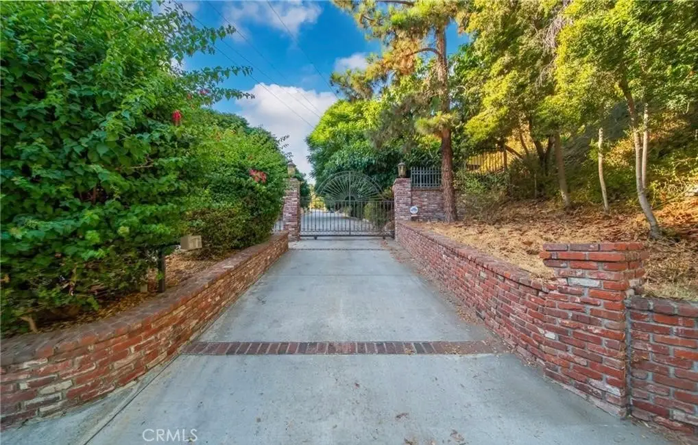 330 N Madison Avenue, Monrovia, CA 91016 - Image #1