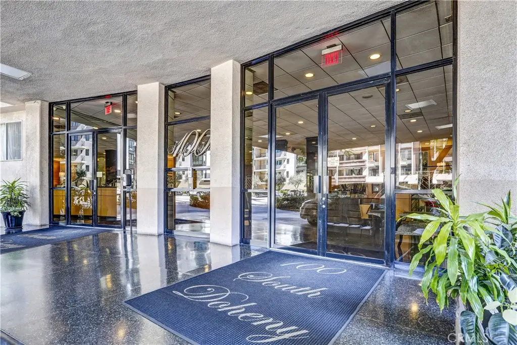 100 S Doheny Drive #315, Los Angeles, CA 90048 - Image #1