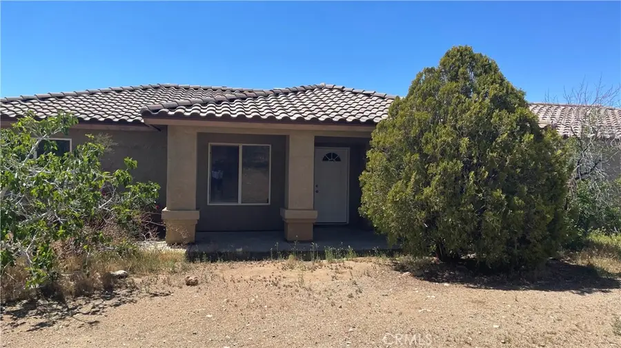 20465 Piedmont Road, Apple Valley, CA 92308 - #2