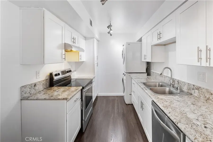 433 S Manhattan #209, Los Angeles, CA 90020 - Image #3