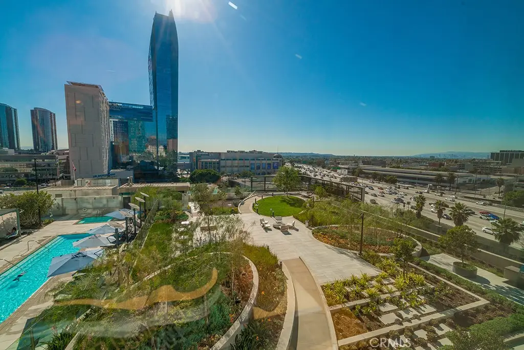 889 Francisco #1909, Los Angeles, CA 90017 - Image #1