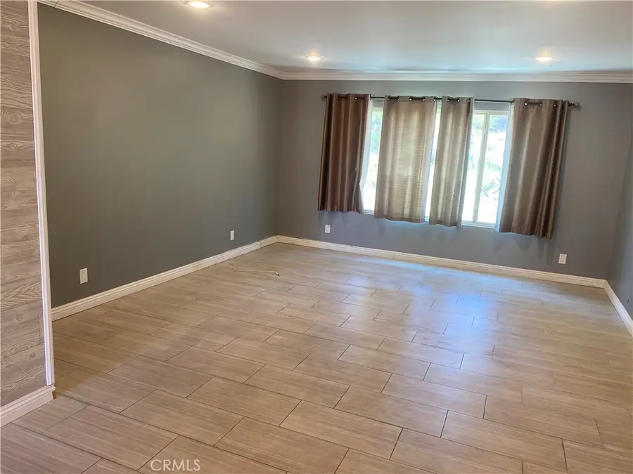 1725 Neil Armstrong Street #103, Montebello, CA 90640 - Image #2