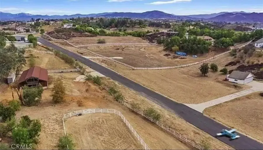 42200 Calle Barbona, Temecula, CA 92592 - Image #3