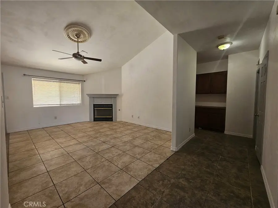5411 Los Amigos Drive, Bakersfield, CA 93307 - #3