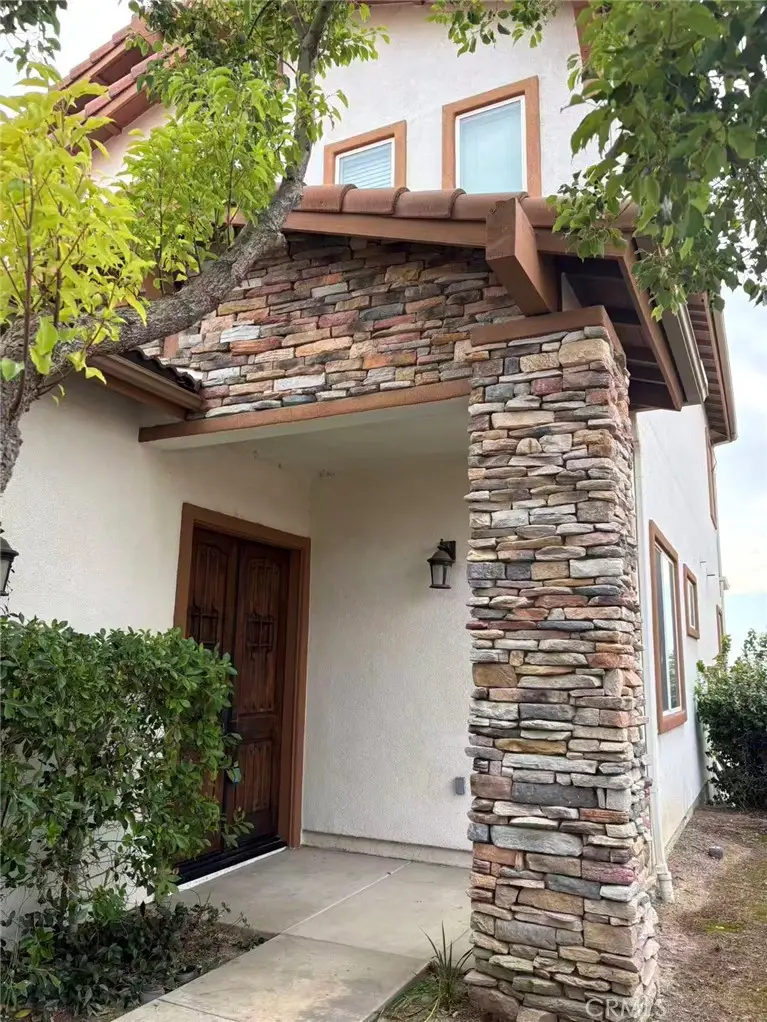 564 Via Pueblo, Riverside, CA 92507 - Image #2