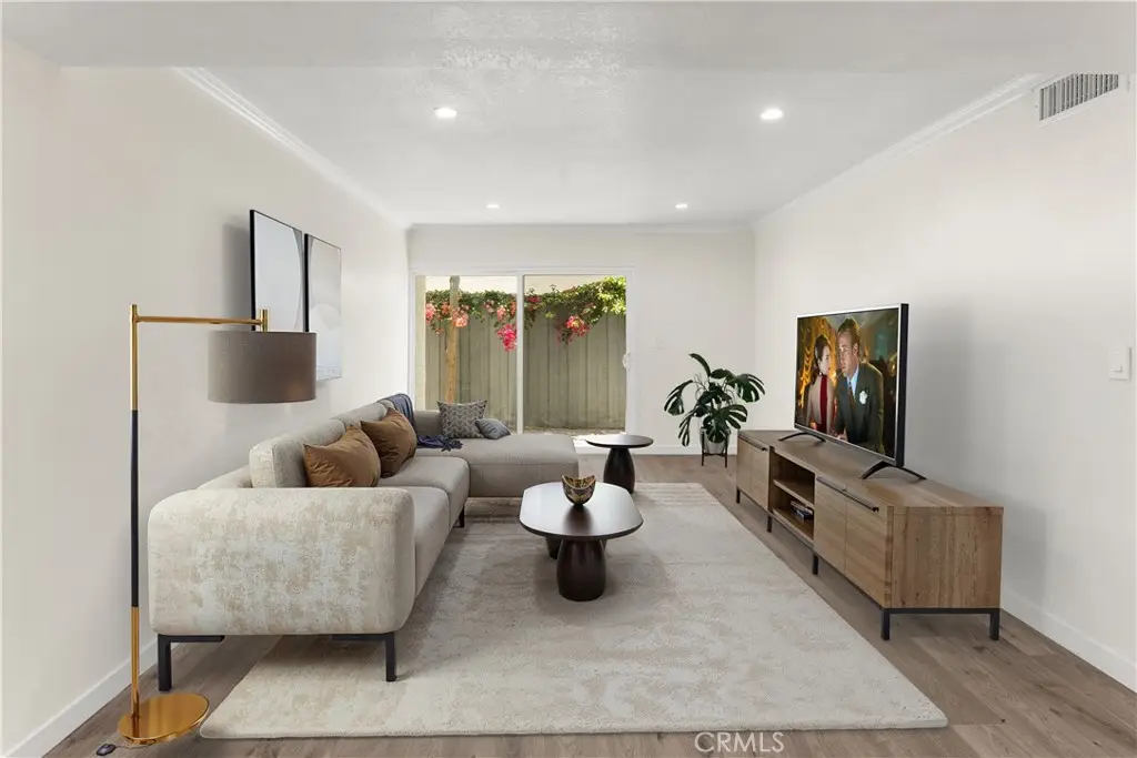 18620 Hatteras #173, Tarzana, CA 91356 - Image #1