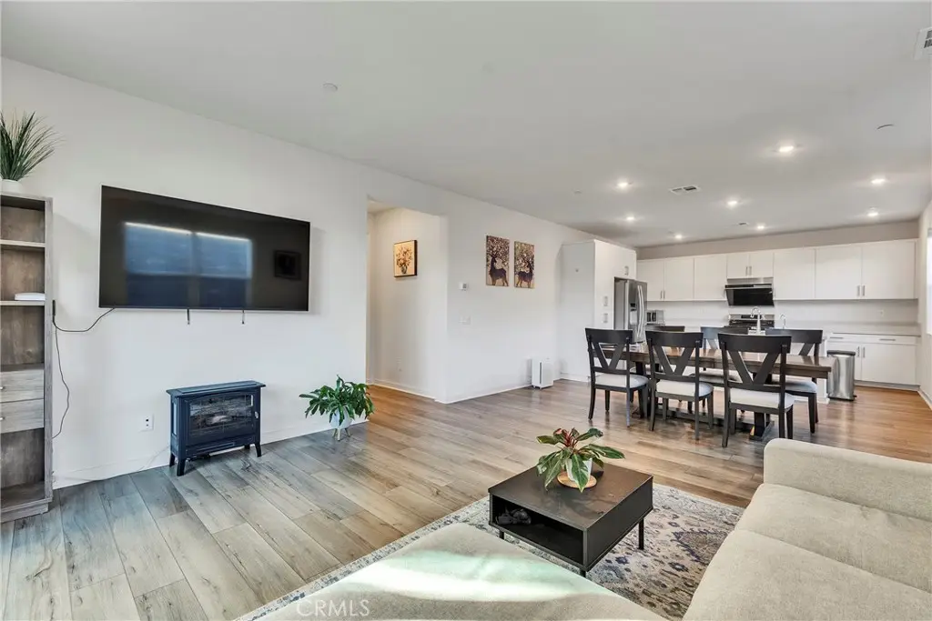 15946 Caterpillar Drive, Fontana, CA 92336 - #1