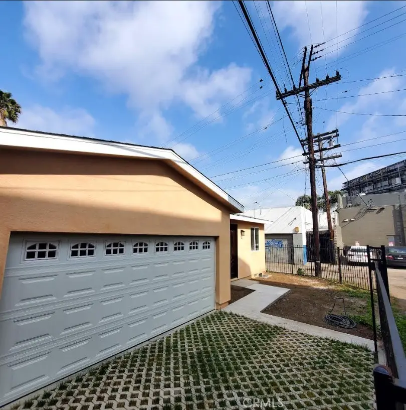 3765 Globe, Los Angeles, CA 90066 - #3