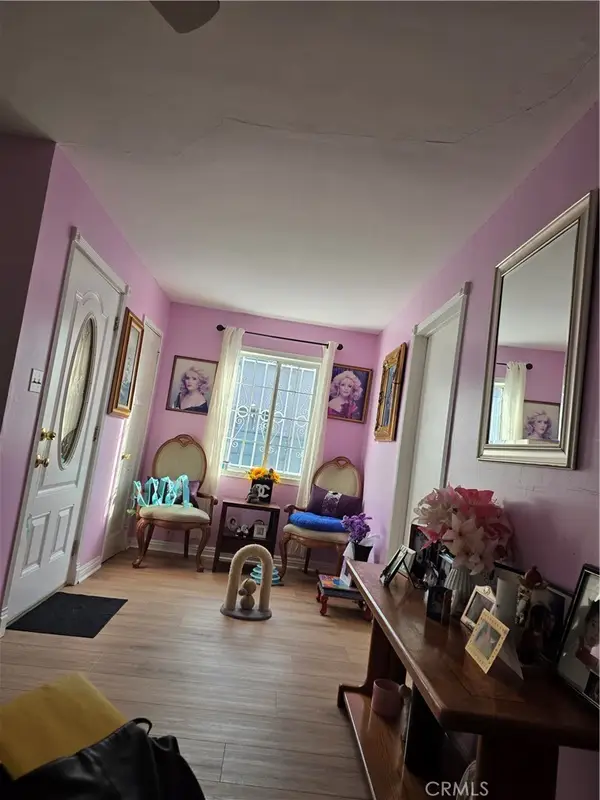 1314 S Shelton, Santa Ana, CA 92707