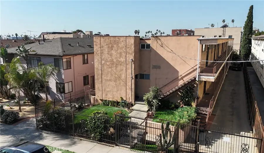 1233 N New Hampshire Avenue, Los Angeles, CA 90029 - #3