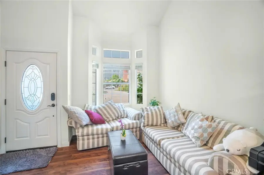 430 W Walnut Avenue W, Monrovia, CA 91016 - #2