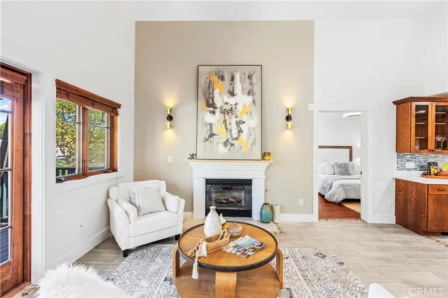 142 N Vermont Ave #B, Glendora, CA 91741 - #3
