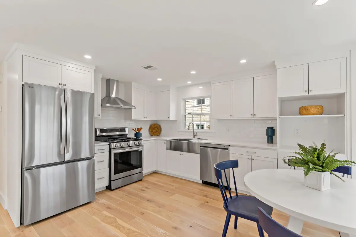 33 Dexter Avenue, Sandwich, MA 02563 - Image #1