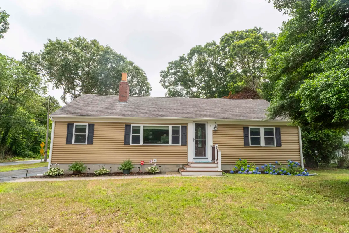 7 Arbeta Road, Hyannis, MA 02601 - Image #1