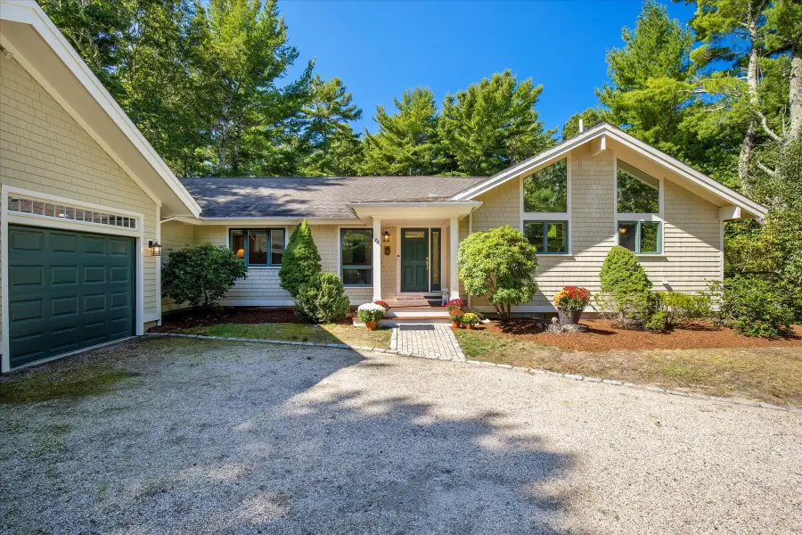 72 Walton Heath Way, Mashpee, MA 02649 - Image #2