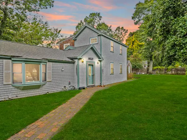 33 Lake Road, West Yarmouth, MA 02673