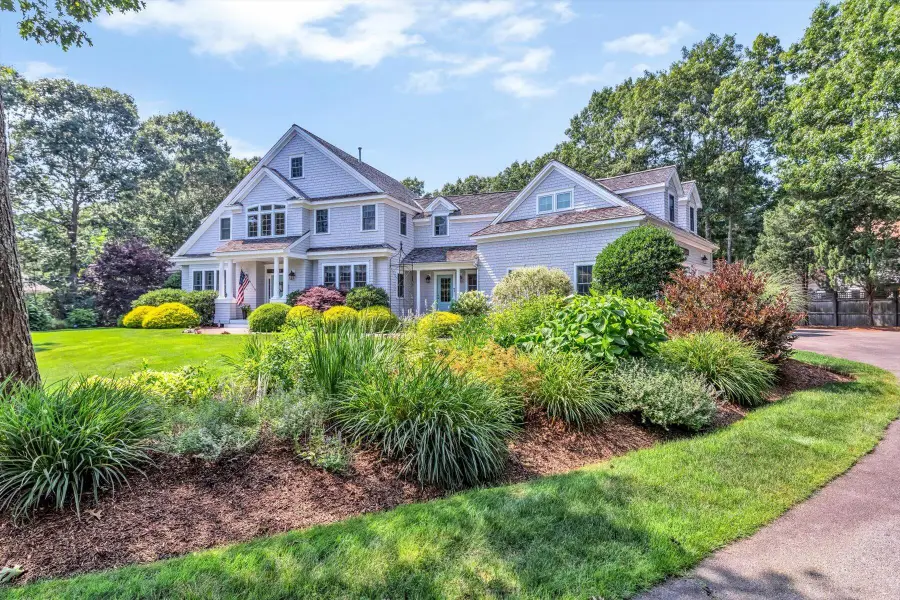 11 Teal Circle, Mashpee, MA 02649 - Image #2