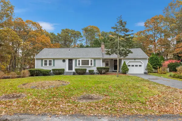 10 Balsam Way, Yarmouth Port, MA 02675