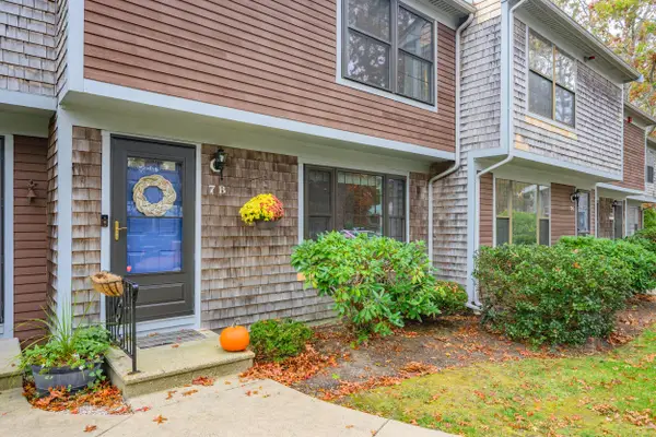 195 Falmouth Road, Mashpee, MA 02649