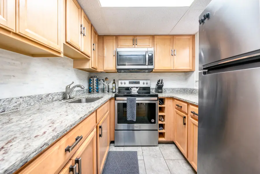 135 W Main Street, Hyannis, MA 02601 - Image #3