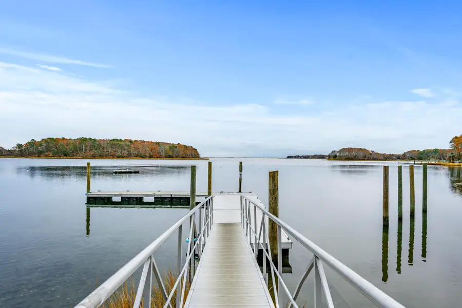 160 Mashpee Neck Road, Mashpee, MA 02649 - Image #2