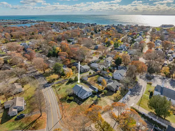 55 Jericho Path, Falmouth, MA 02540