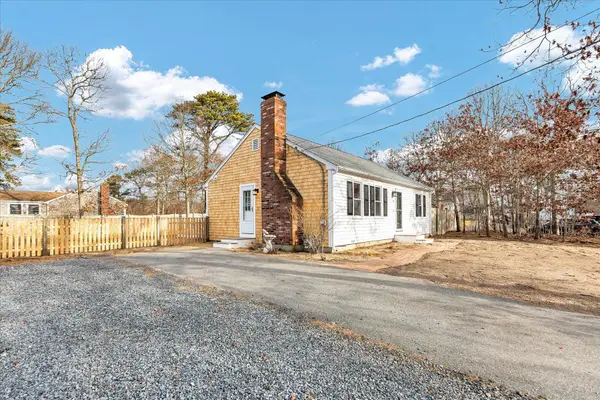 28 Cardinal Lane, West Yarmouth, MA 02673
