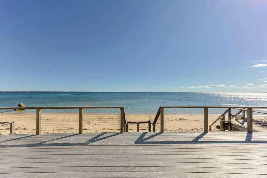 613 Commercial Street, Provincetown, MA 02657 - Image #3