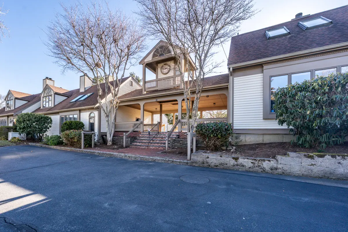 39 Blossom Avenue, Osterville, MA 02655 - Image #1