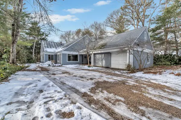 164 Coonamessett Circle, Hatchville, MA 02536