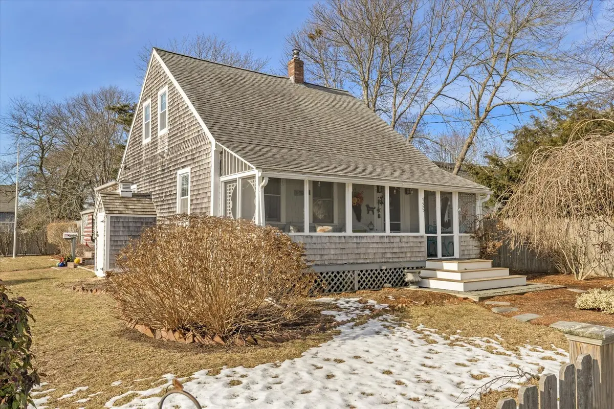125 Sea Street, Hyannis, MA 02601 - Image #1