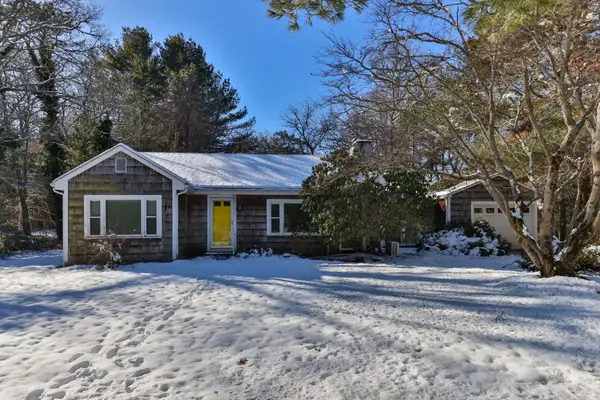 351 Swift Avenue, Osterville, MA 02655