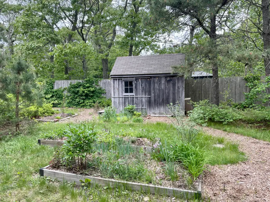 12 Park Avenue, Vineyard Haven, MA 02568 - #2