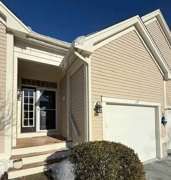 17 Twin Oaks Drive, Mashpee, MA 02649