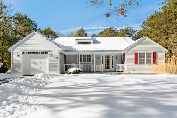 30 Grant Breen Drive, Mashpee, MA 02649