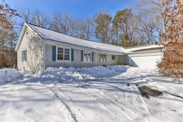 46 Kensington Drive, Sandwich, MA 02563