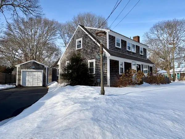 50 Redwood Lane, Hyannis, MA 02601
