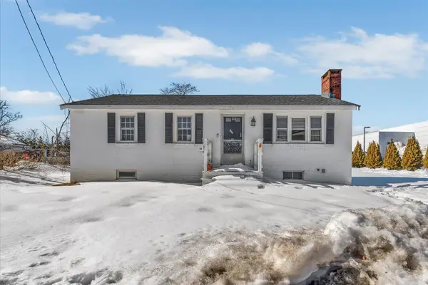 97 Bassett Lane, Hyannis, MA 02601