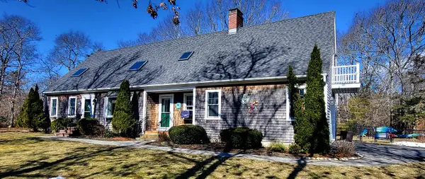 13 Checkerberry Lane, Forestdale, MA 02644