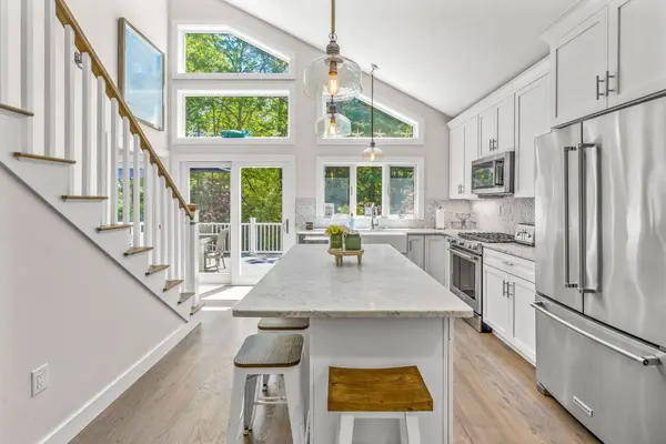 15 Halyard Circle, Mashpee, MA 02649