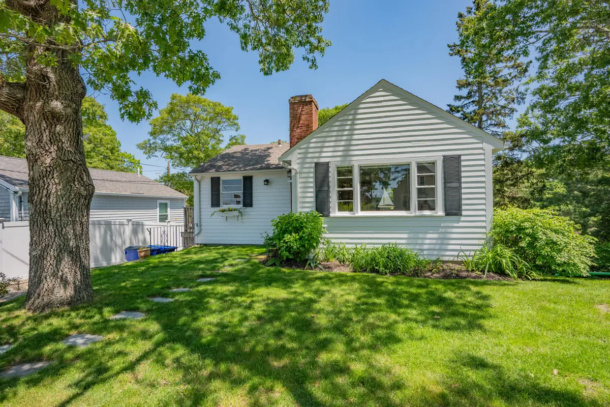 22 Wallace Point, Buzzards Bay, MA 02532 - #1