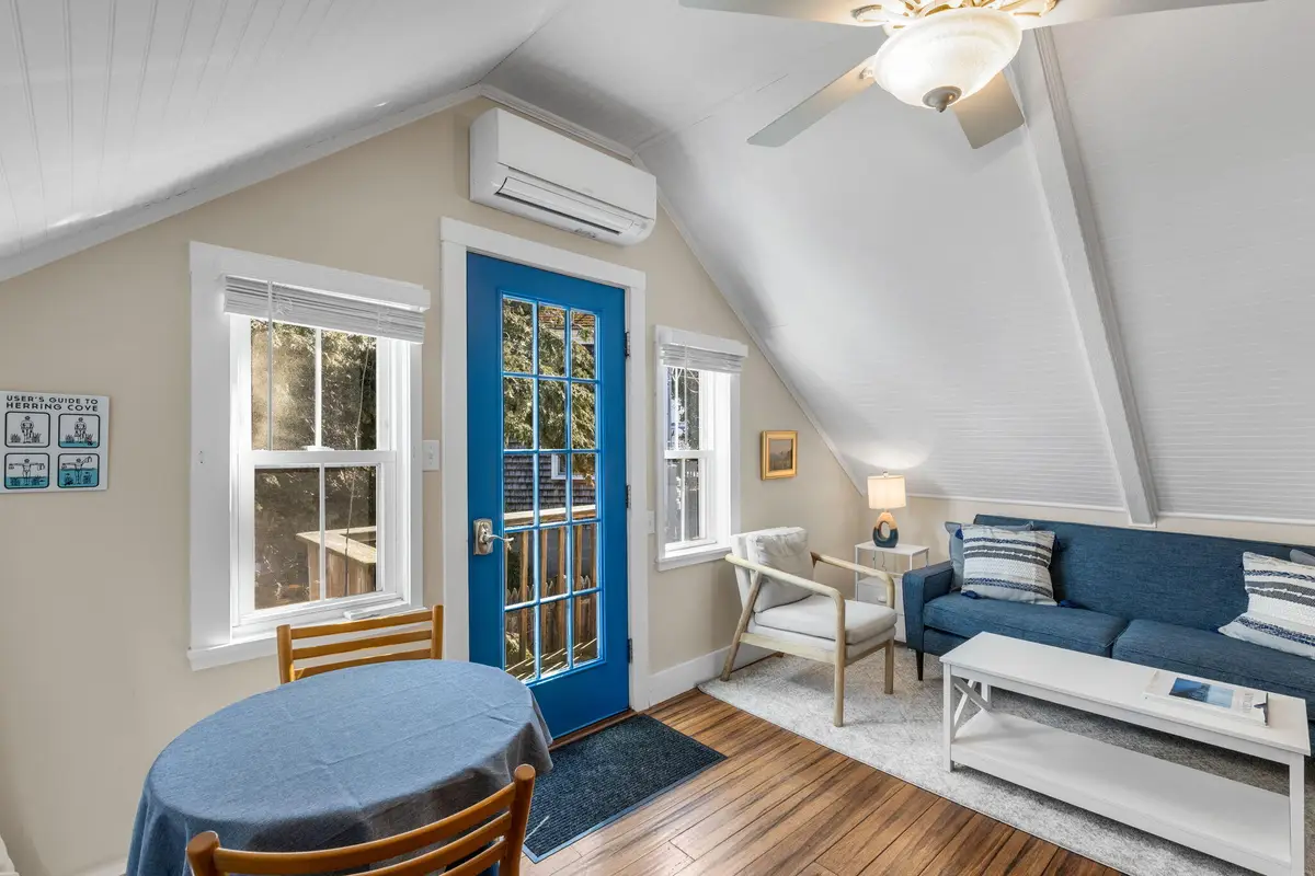 15 Carver Street, Provincetown, MA 02657 - #1