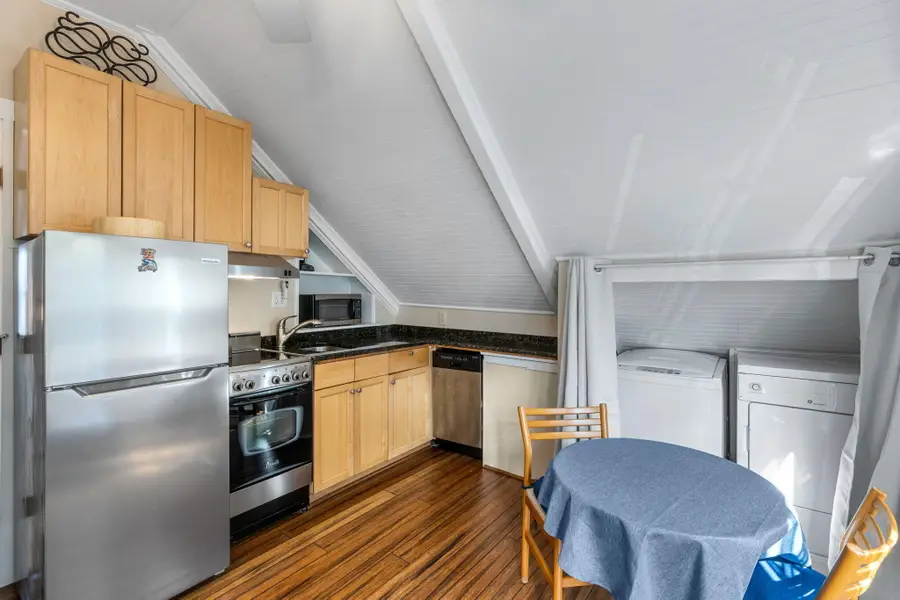 15 Carver Street, Provincetown, MA 02657 - #3