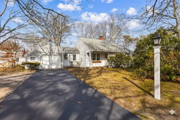 37 Touraine Way, South Yarmouth, MA 02664