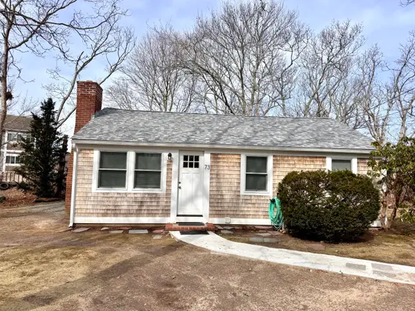 73 Kings Way, Hyannis, MA 02601