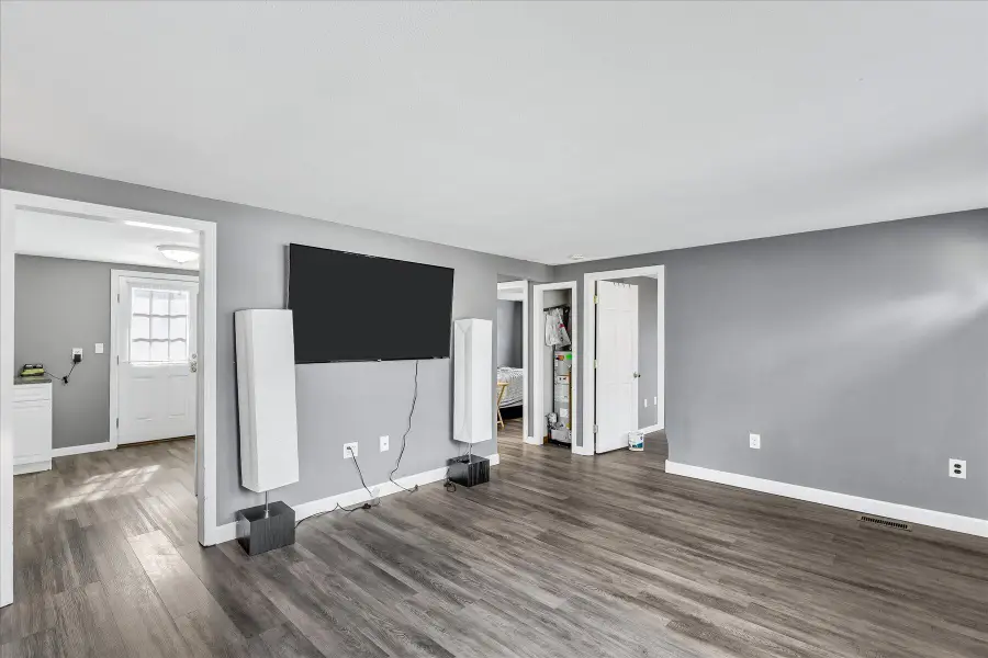 104 Edgewater Drive, Teaticket, MA 02536 - #3