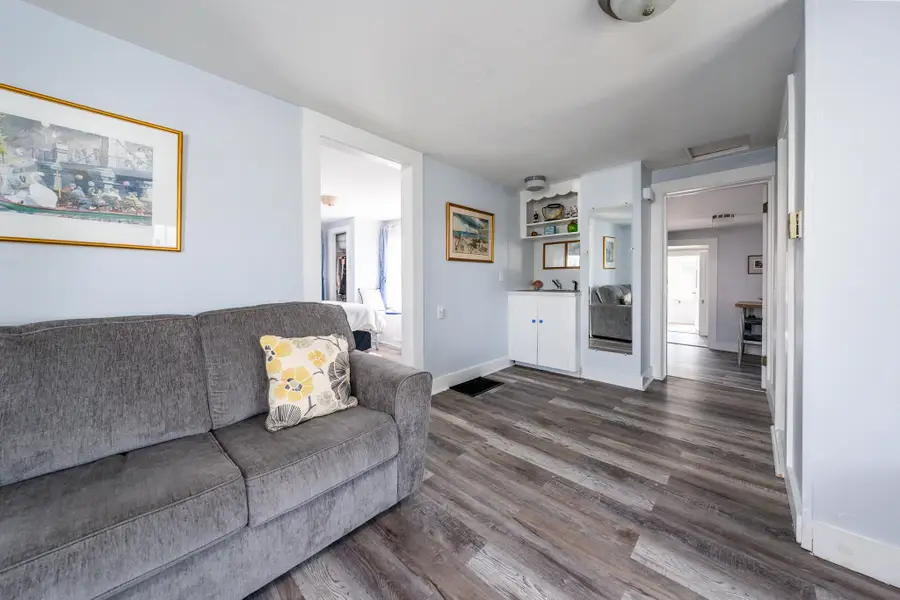 62 Pine Avenue, Hyannis, MA 02601 - #3