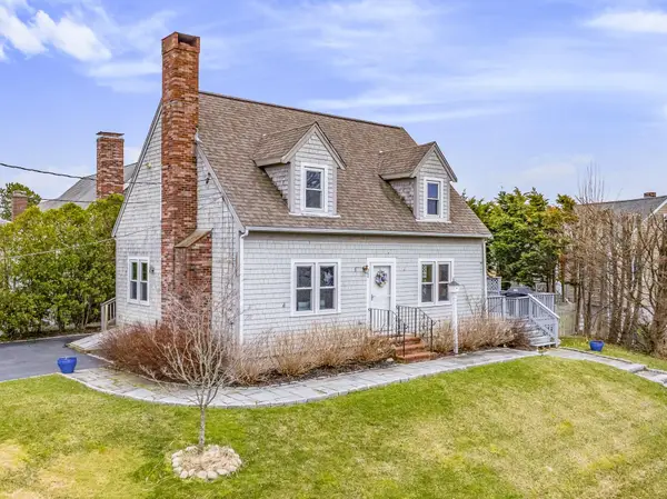 1 Burg Avenue, Sandwich, MA 02563