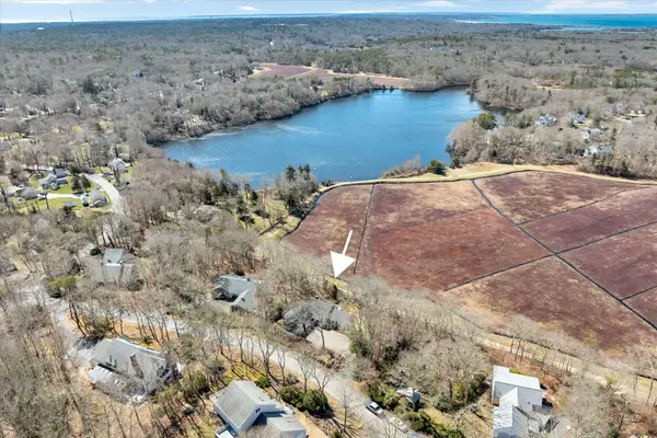 18 Gray Rocks West Road, North Falmouth, MA 02556